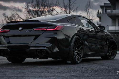 BMW M8 F92 Akrapovic [Sound]