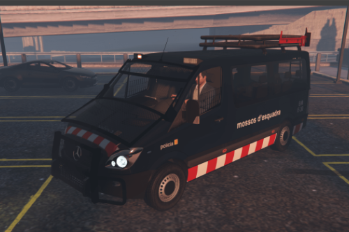 Mercedes Sprinter Mossos d'Esquadra paintjob 